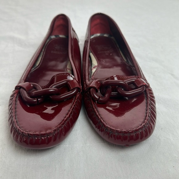 Burberry flats - Picture 1 of 8
